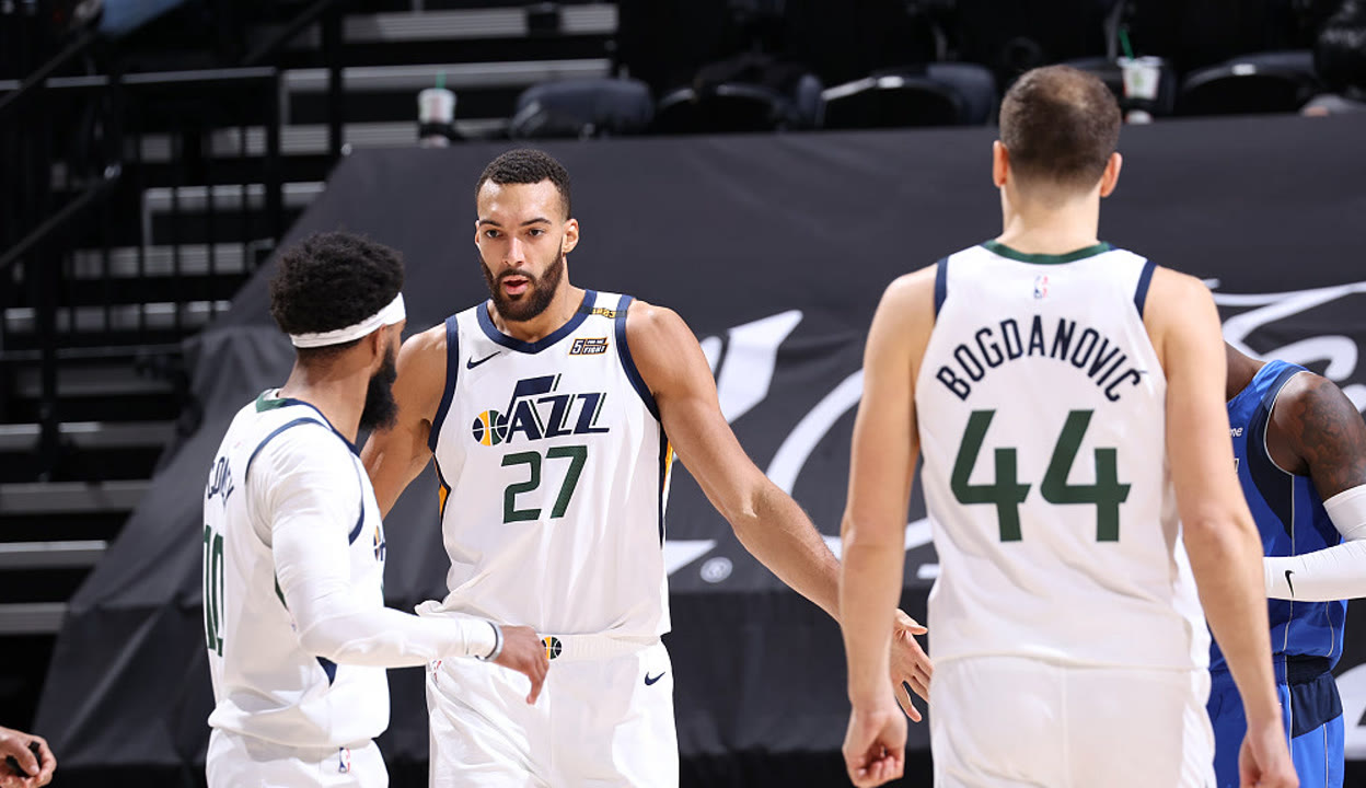 独行侠力克四川队，米切尔带队取胜