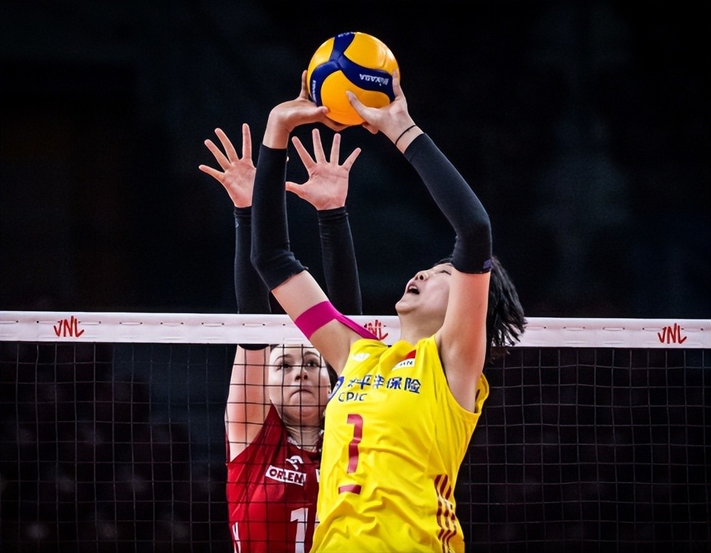 波兰队横扫中国队，波尔统治全场