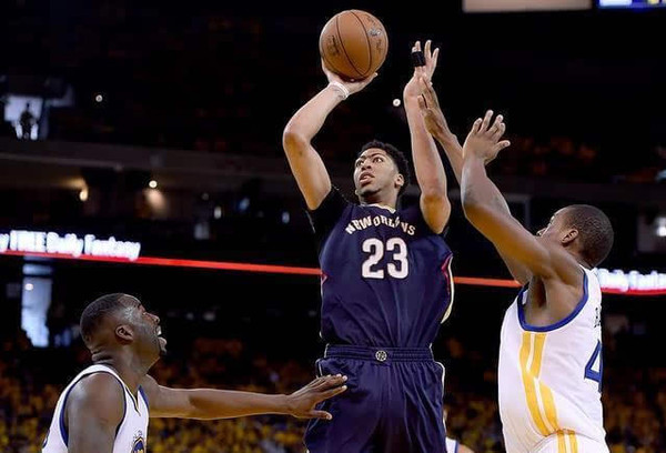 浙江队翻盘新疆队，浓眉哥高光表现