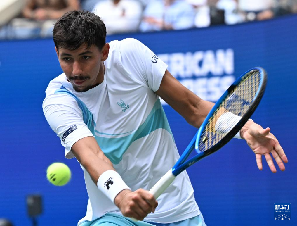 美网逆转年终总决赛，辛纳惊艳四座