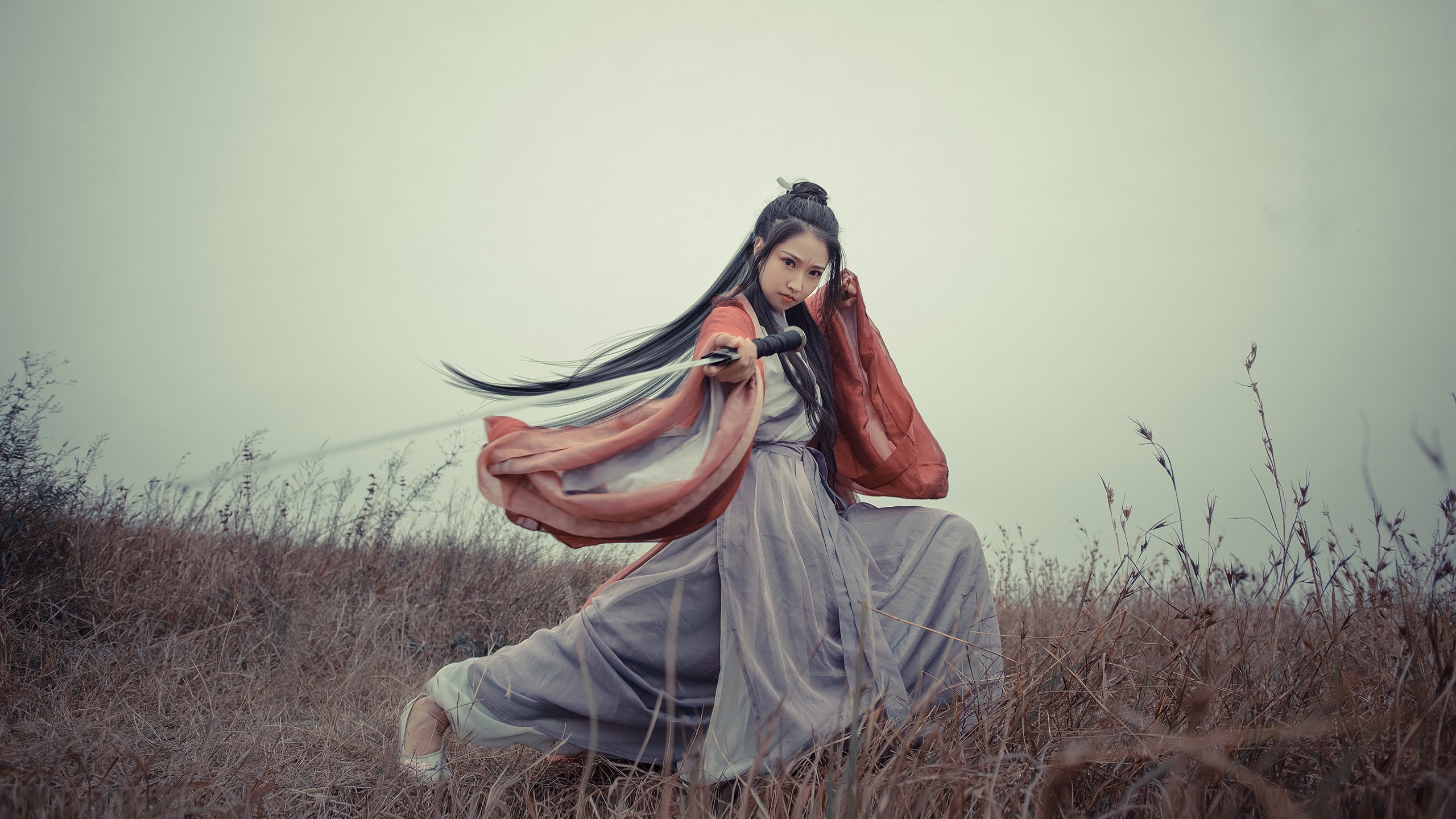 巅峰对决，法网何以险胜澳网，辛纳独领风骚？